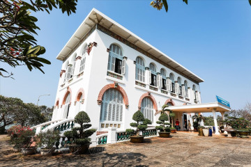 The Hidden Secrets of Bach Dinh: Vung Tau’s White Palace and the Tragic Exile of King Thanh Thai