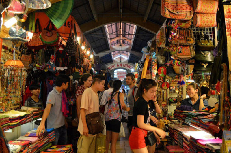 Inside ben thanh market