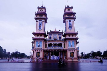Caodaism Temple Image 7