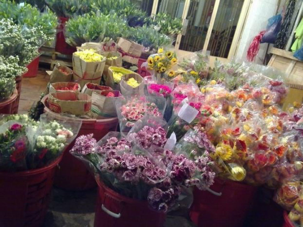 Ho Thi Ky Flower Market 