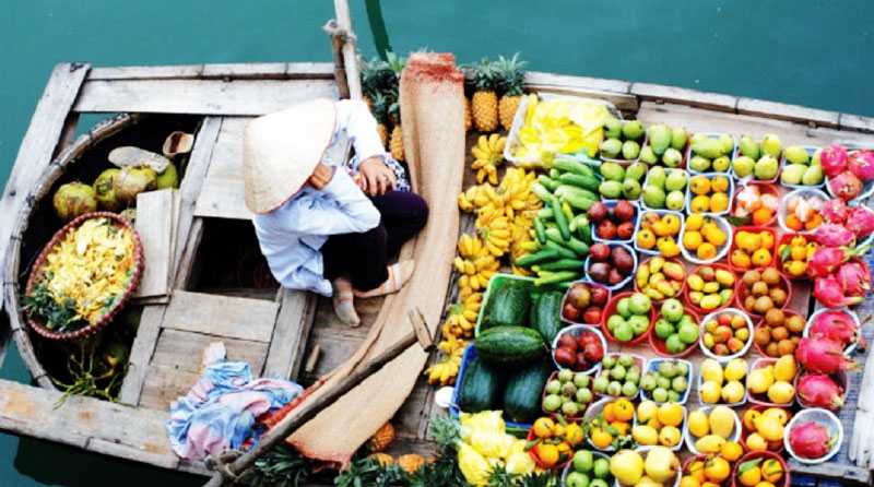 Long Xuyen floating market - An Giang