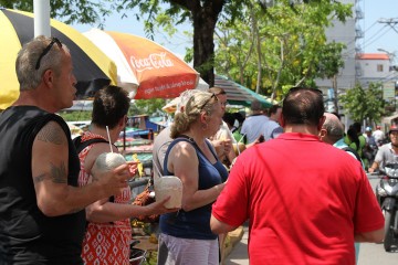 Floating Market Image 10