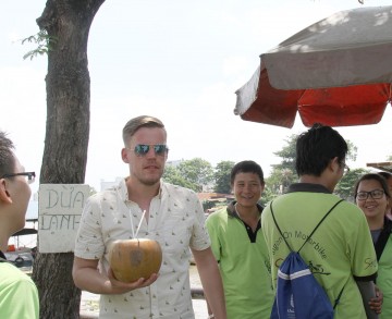 Floating Market Image 12