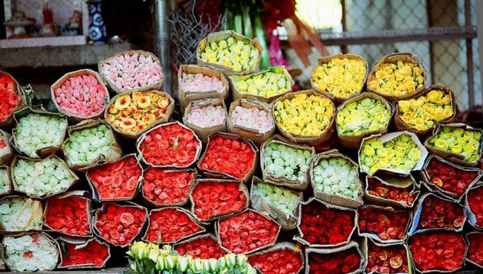 Discover Ho Thi Ky flower market in Ho Chi Minh City with beautiful flowers