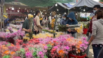 Ho Thi Ky Market: Discover the liveliest culinary paradise in Saigon