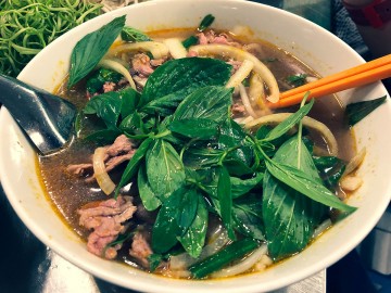 Bun bo (Hue beef noodle soup) Image 7