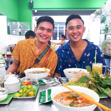 Bun bo (Hue beef noodle soup) Image 4