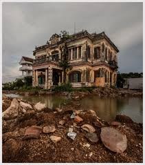 Doc Phu Thanh’s Ancient Villa in Bien Hoa Image 3