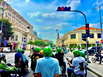 Saigon afternoon adventure and  street food tour by Vespa