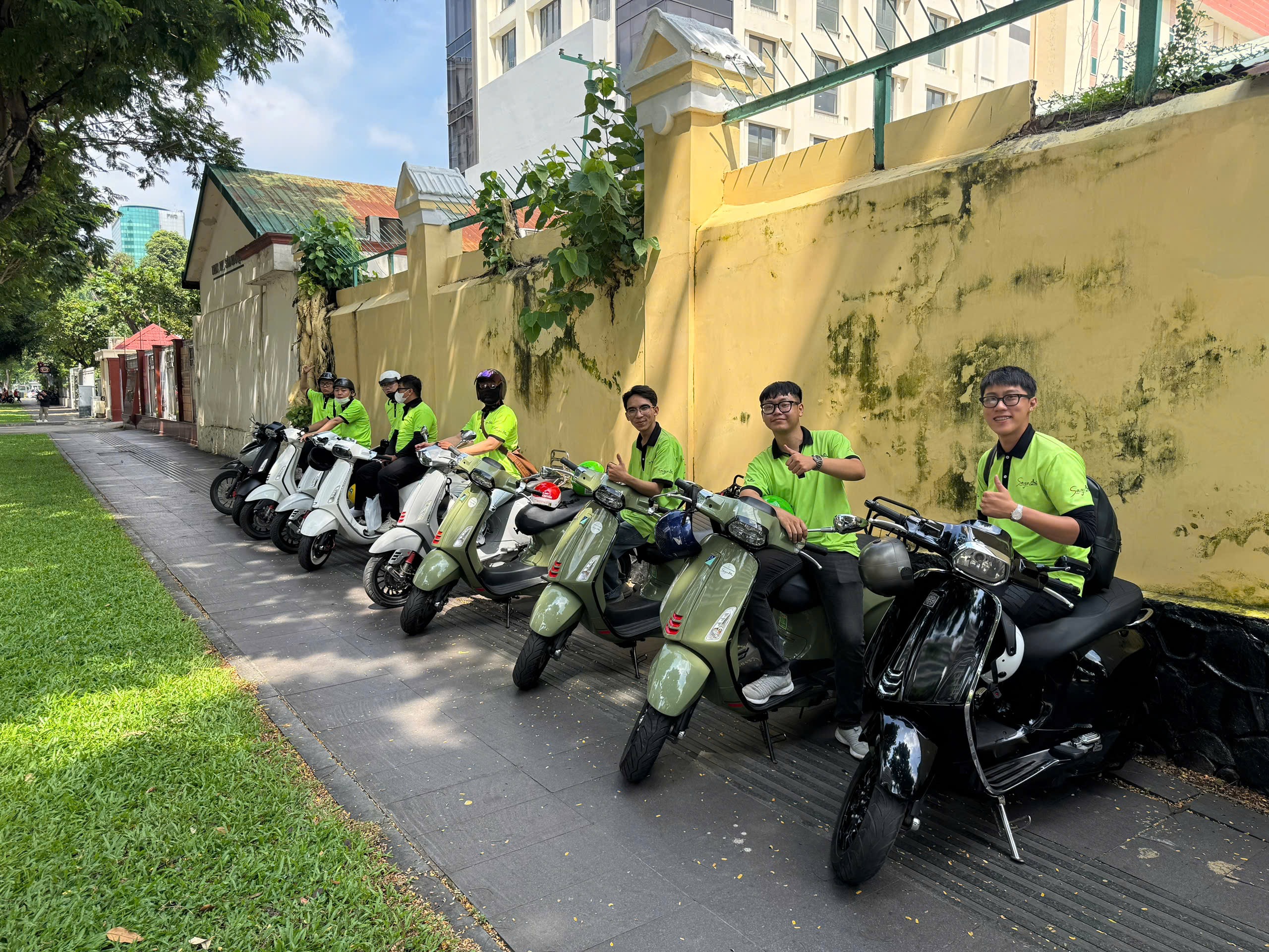 Saigon morning adventure and  street food tour by Vespa