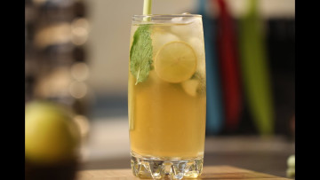 Jasmine iced tea Image 1