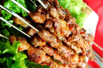 Grilled pork or Beef skewers Image 1