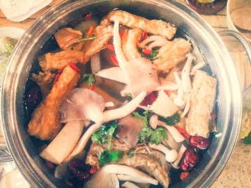 Mushroom hotpot Image 8