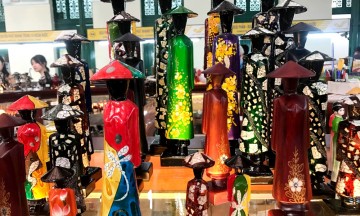 Lacquerware factory Image 1