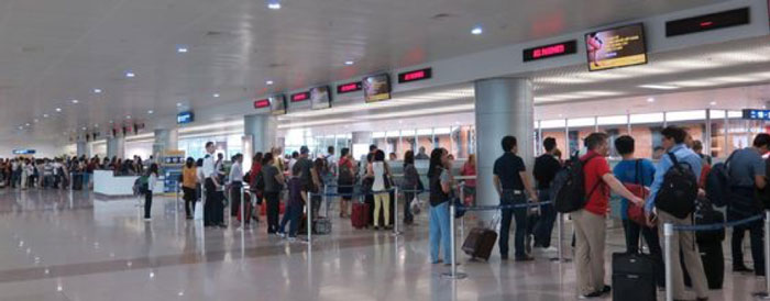 check-in in Tan Son Nhat airport