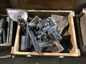 The secret armory in District 3 Image 14