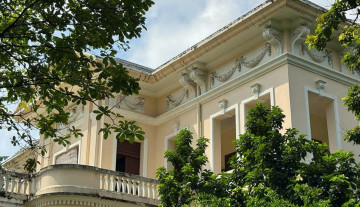 The Castle of the  Rubber Princess