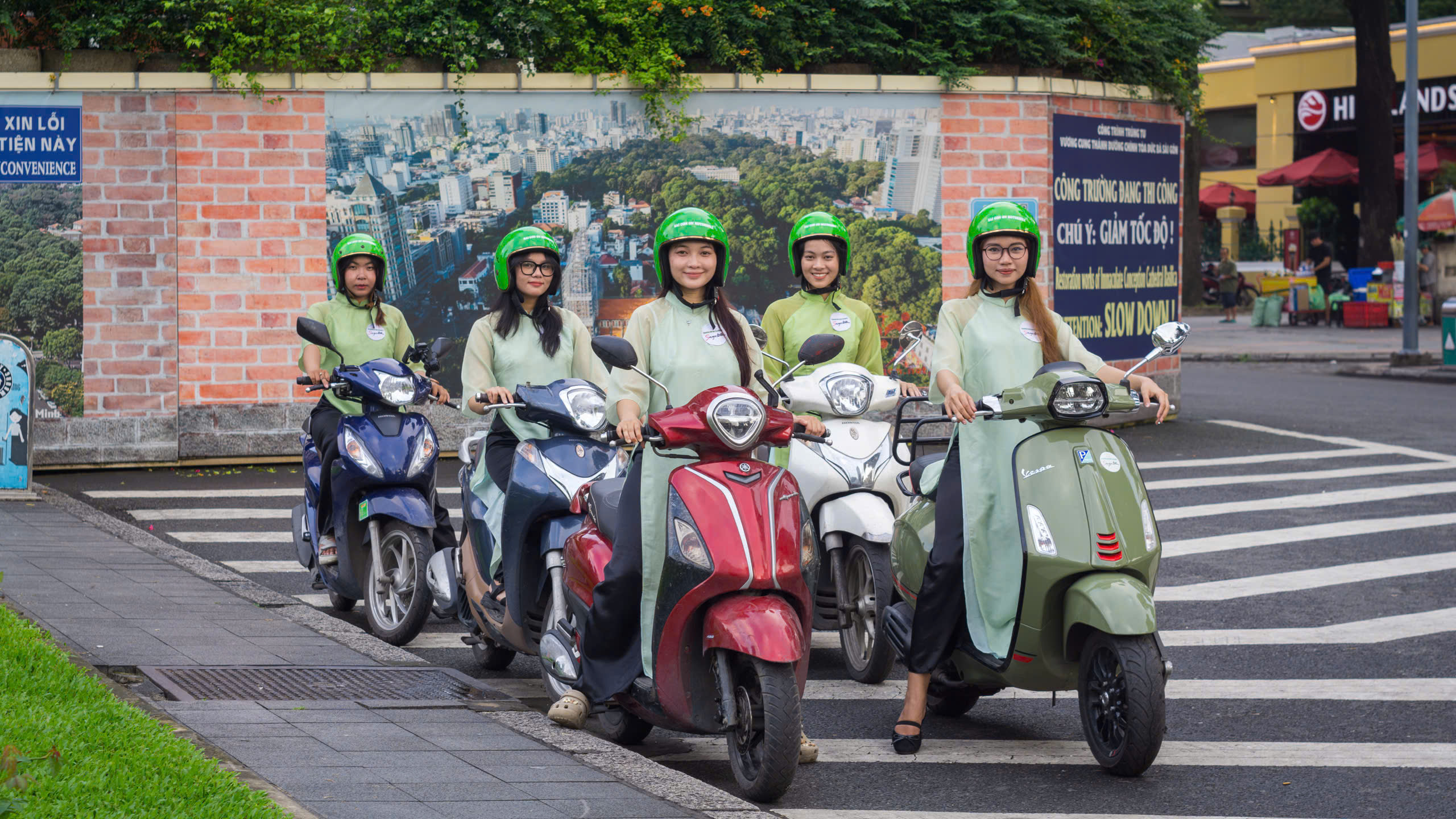 8 Tasting Street Food by Motorbike Tour